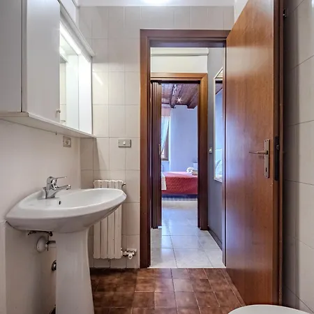 アパート Rigoletto - 13 Minutes Walk To Arena *