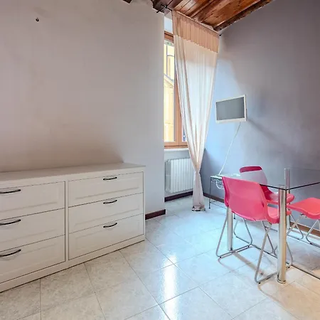 Rigoletto - 13 Minutes Walk To Arena アパート ヴェローナ