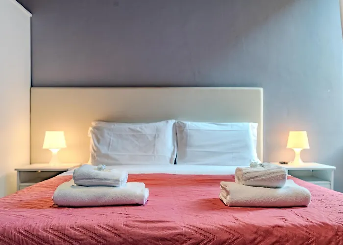 Rigoletto - 13 Minutes Walk To Arena アパート *