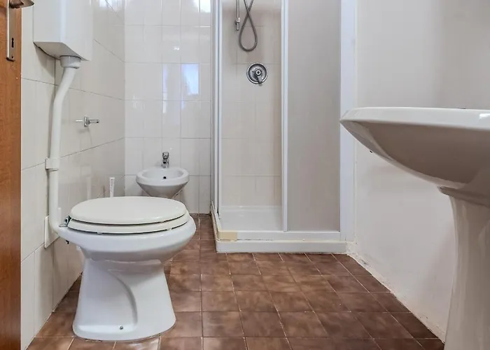 Rigoletto - 13 Minutes Walk To Arena アパート *